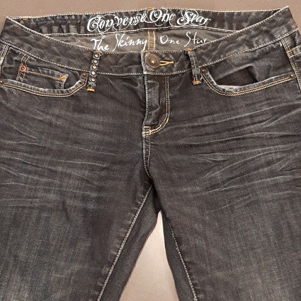 Converse "The Skinny One Star" Dark Denim Jeans